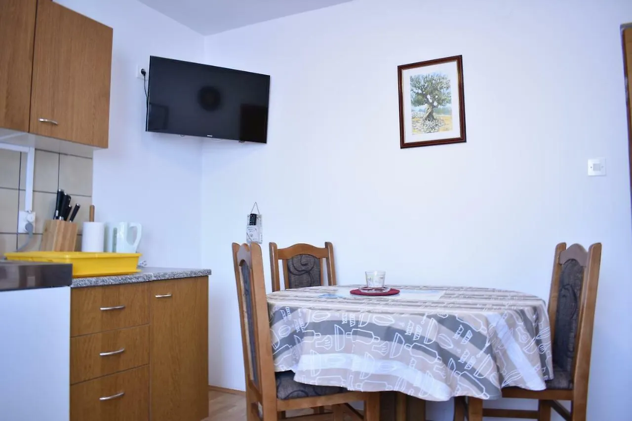 Apartman Nin-Dodo Nin