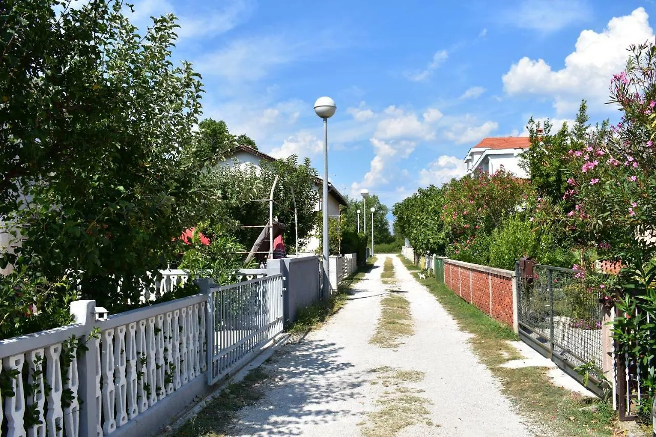 Apartament Apartman Nin-Dodo